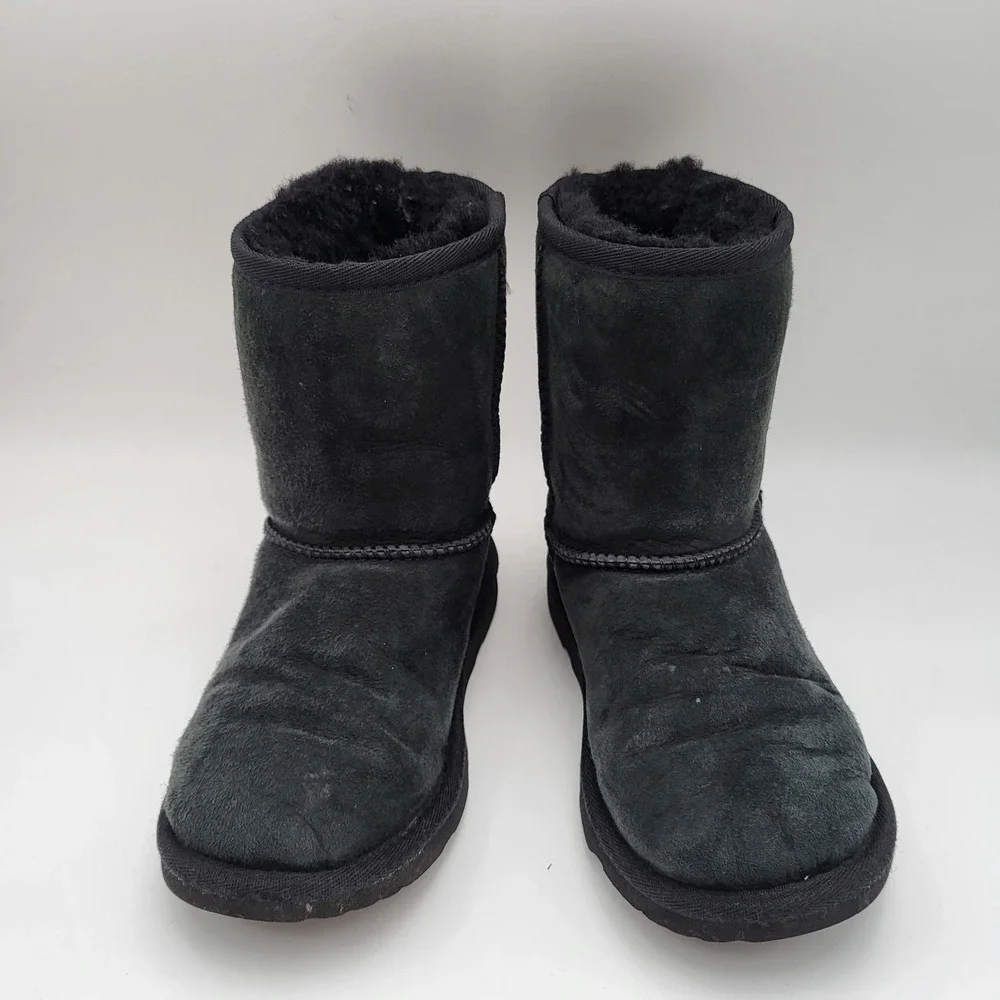 UGG Kids Classic Black Short Winter Warm Boots Kids Size 1